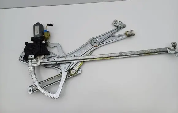 Mercedes-Benz ML W163 Front door window regulator with motor 9137041105