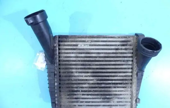 Volkswagen Touareg I Intercooler radiator 7L6145804 IMPRK1293857
