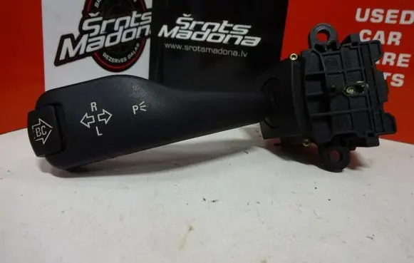 BMW 5 E39 Indicator stalk 8363668m