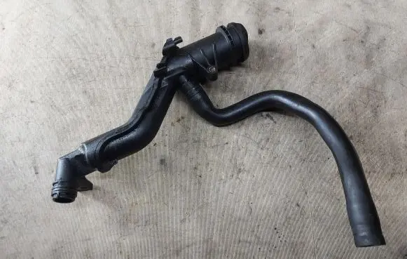 Ford Galaxy Oil fill pipe 9654733880 PA6GF35