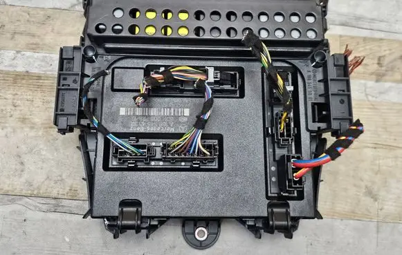 Mercedes-Benz B W245 Comfort/convenience module A1695454332 5DK00872816