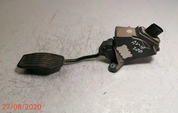 Toyota Avensis T270 Accelerator throttle pedal 7811002071