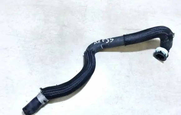 Toyota Yaris Engine coolant pipe/hose
