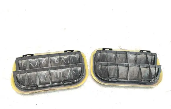 Quarter panel pressure vent