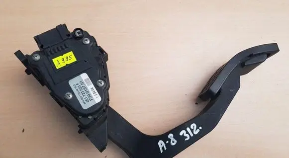 Audi A8 S8 D3 4E Accelerator throttle pedal 4E1723523F