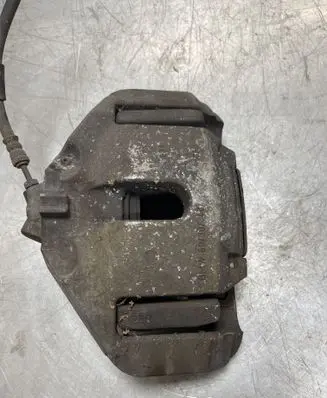 BMW 5 F10 F11 Front brake caliper 6030348