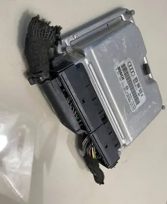 Audi A4 S4 B6 8E 8H Engine control unit/module 8E0909559H