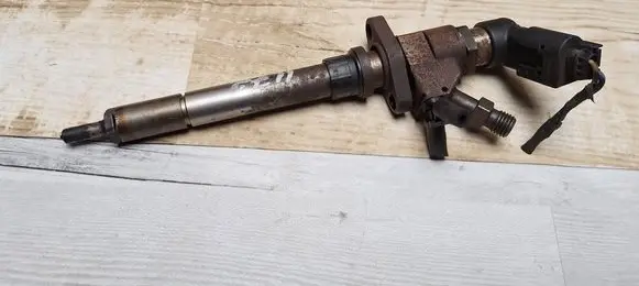 Ford Mondeo MK IV Fuel injector 9657144580