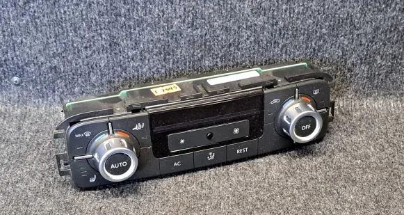 Volkswagen Touareg II Climate control unit 7P6907040AG