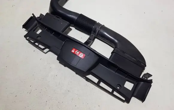 Mercedes-Benz E W212 Engine bonnet/hood lock trim molding 2125000455DC 2125000455