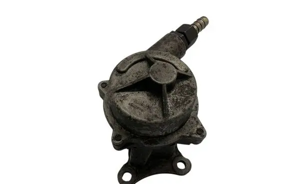 Volvo 440 Vacuum pump 72117206