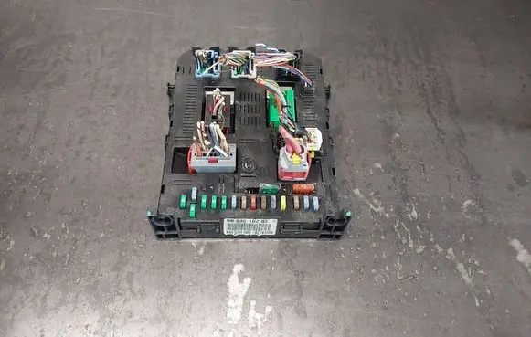Peugeot 607 Comfort/convenience module 9663510280