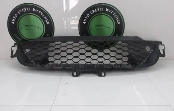 Fiat Iveco Daily Front bumper lower grill 5801529764