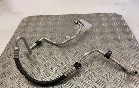Land Rover Discovery 5 Air conditioning (A/C) pipe/hose