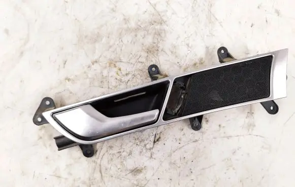 Audi A6 S6 C6 4F Front door interior handle 4F0837019C