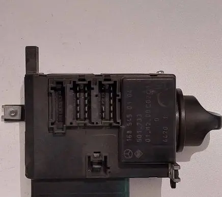 Mercedes-Benz A W168 Light switch 1685450104 501733 4470