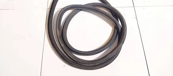 Opel Corsa D Rubber seal front coupe door 