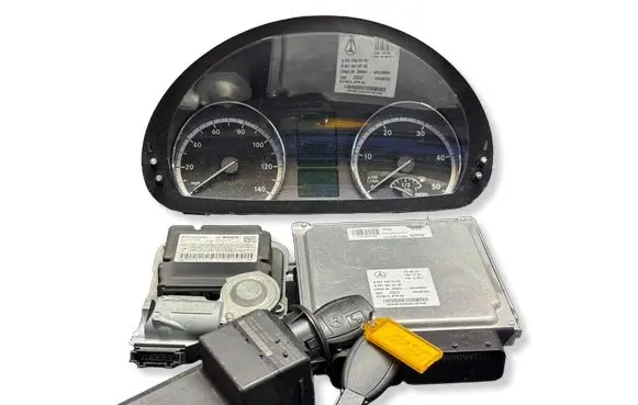 Mercedes-Benz Vito Viano W639 Engine control unit/module A6519009302 A6519010702