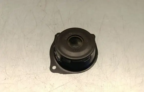 Peugeot 2008 II Other engine bay part 9803504280