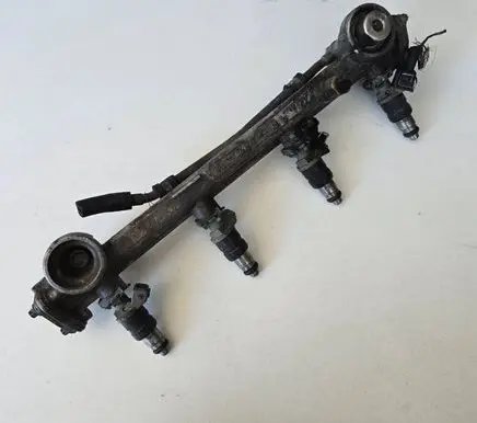 Mercedes-Benz C W202 Fuel main line pipe 1110780745