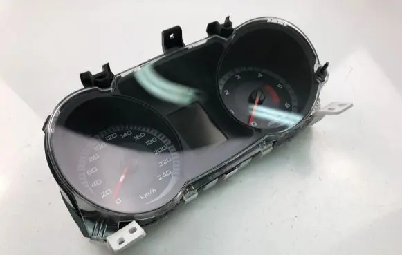 Mitsubishi Outlander Speedometer (instrument cluster) 8100A485