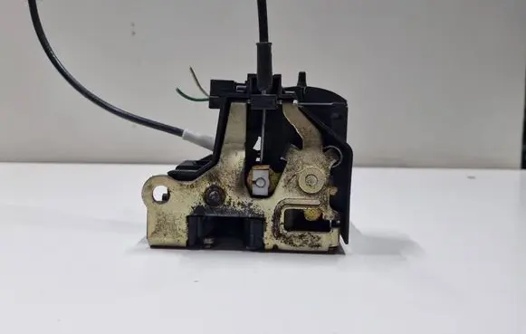 Front door lock