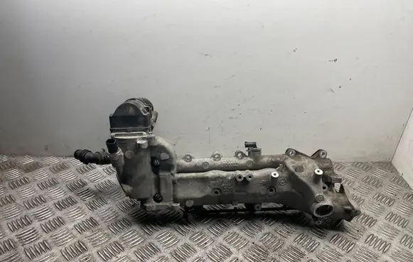 Mercedes-Benz C W204 Intake manifold A6421401060