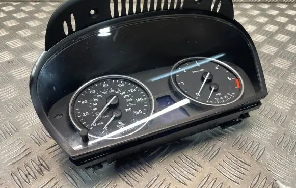 BMW 5 E60 E61 Speedometer (instrument cluster) 6965359 VL5359