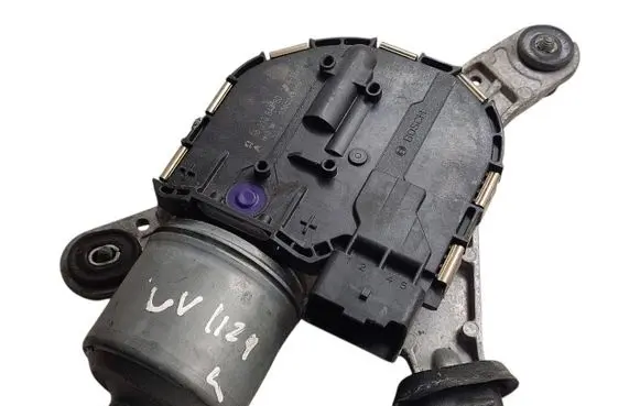 Citroen C4 II Picasso Wiper motor 9811384780 0390248150