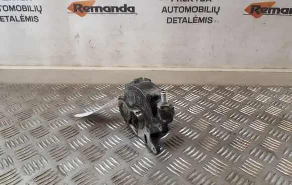 Vacuum pump