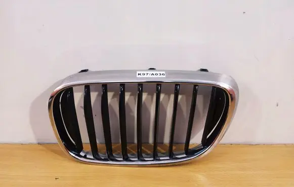 BMW 7 G11 G12 Front bumper upper radiator grill 51137357011