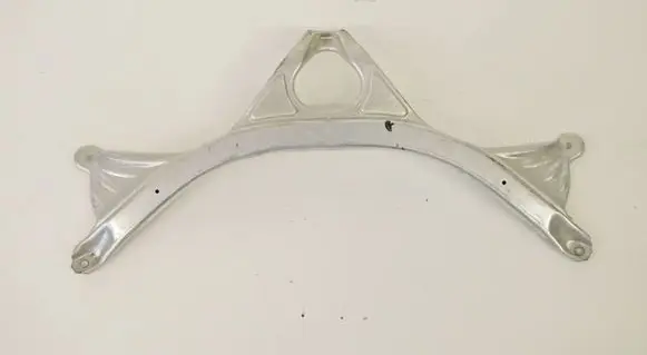 Opel Astra J Other body part 4G0805645C