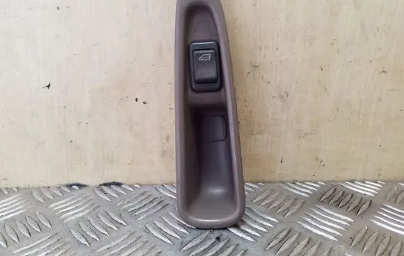Volvo S40, V40 Electric window control switch 821716