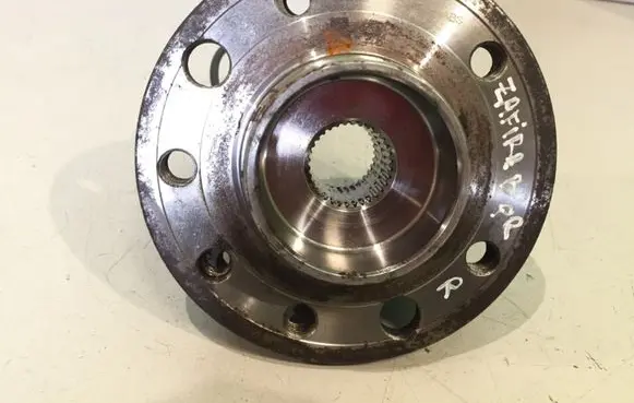 Opel Zafira B Front wheel bearing hub 1365CRB36688