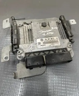 Volkswagen Golf Plus Engine control unit/module 03L907309R 0281016674