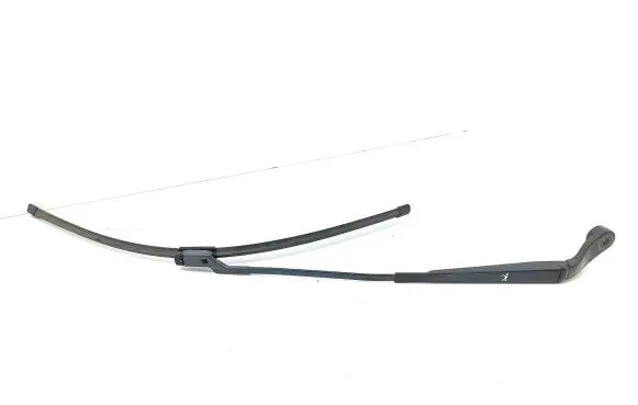 Citroen DS5 Front wiper blade arm 9807487180