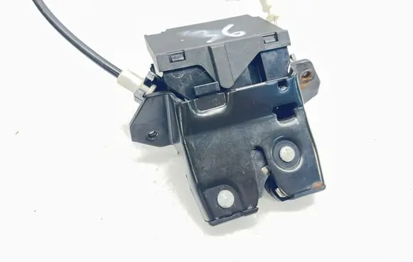 Mercedes-Benz C W203 Loading door lock A1717500085