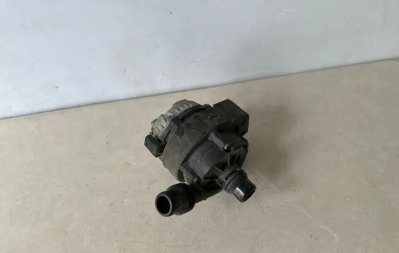 BMW X5 F15 Electric auxiliary coolant/water pump 8602021