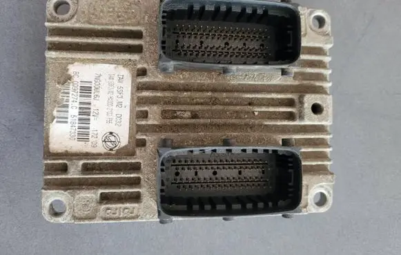 Fiat Grande Punto Engine control unit/module 51847330 7NG00UL6J 0097274