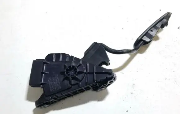 Toyota Prius (XW20) Accelerator throttle pedal 7812047040 78120-47040