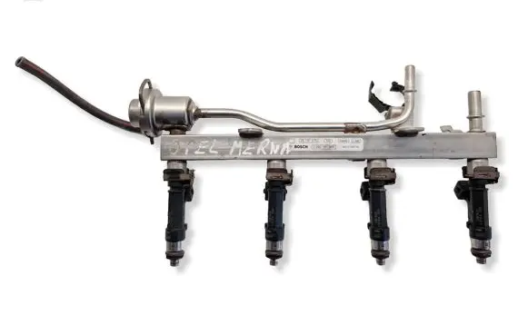 Opel Meriva B Fuel main line pipe 25197570 0280158205 0280151366