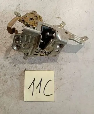 Mercedes-Benz E W210 Rear door lock 2027300535