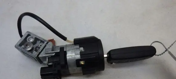 Peugeot RCZ Ignition lock 9663123280