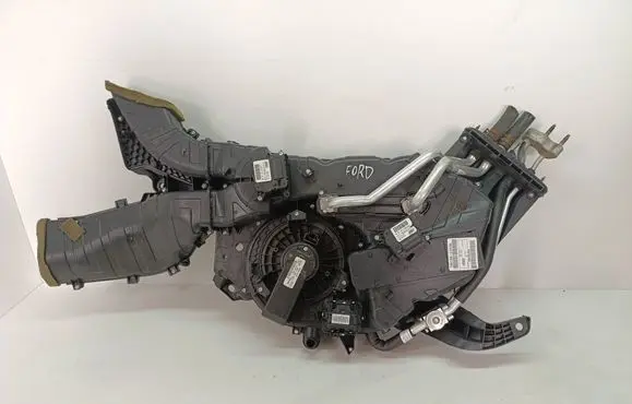 Ford Explorer V Interior heater climate box assembly housing DB5318C424AX