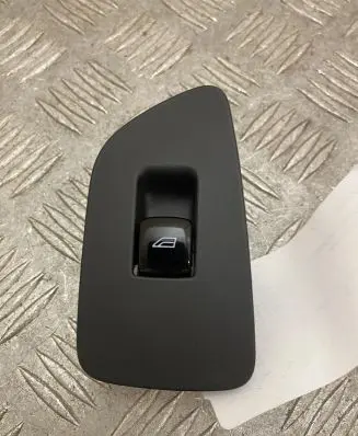 Volvo XC90 Electric window control switch 31376458