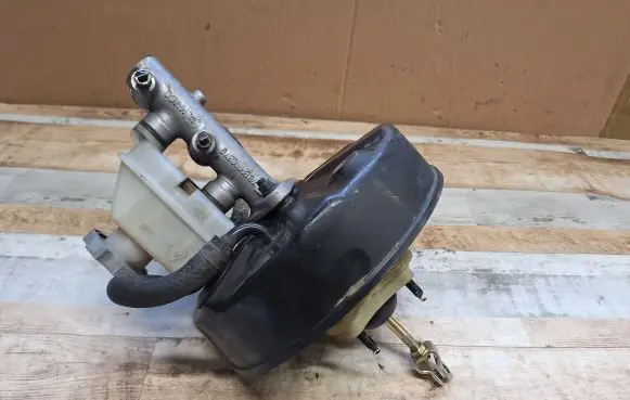 Hyundai Accent Brake booster