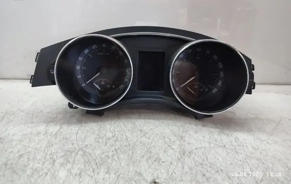 Speedometer (instrument cluster)