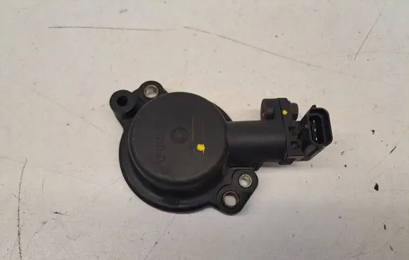 Volvo XC90 Camshaft position sensor 8627354