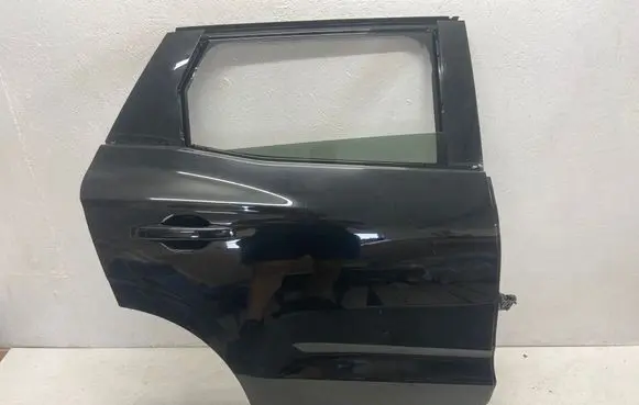 Renault Austral Rear door