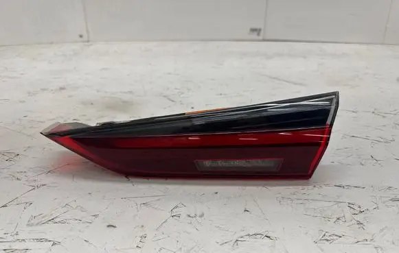 BMW M4 G82 G83 Tailgate rear/tail lights 7477610 659256 63217477610